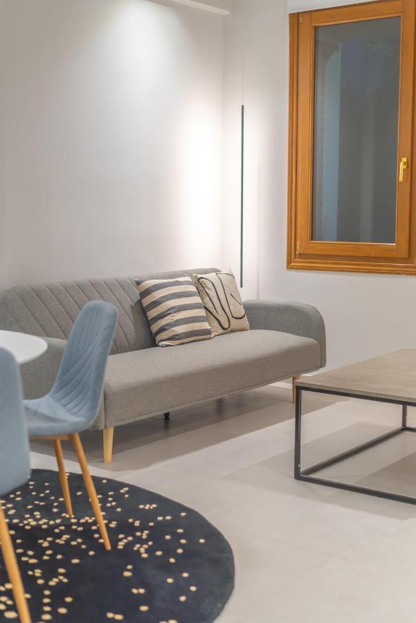 דירות טריקלה Set Of Flats מראה חיצוני תמונה